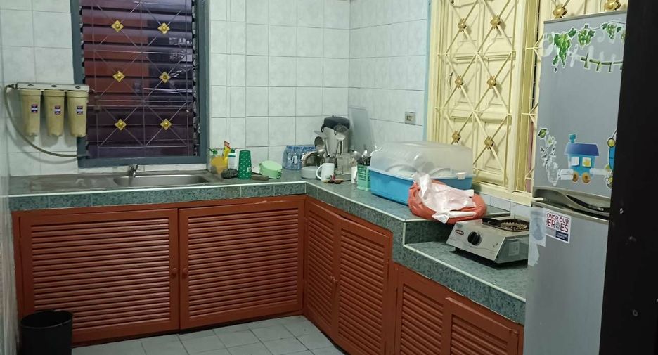 À vendre 3 chambres maison à Bang Khae, Bangkok