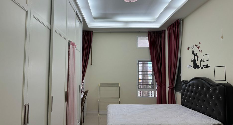 Haus zum Kauf mit 5 Zimmer in Mueang Phuket, Phuket