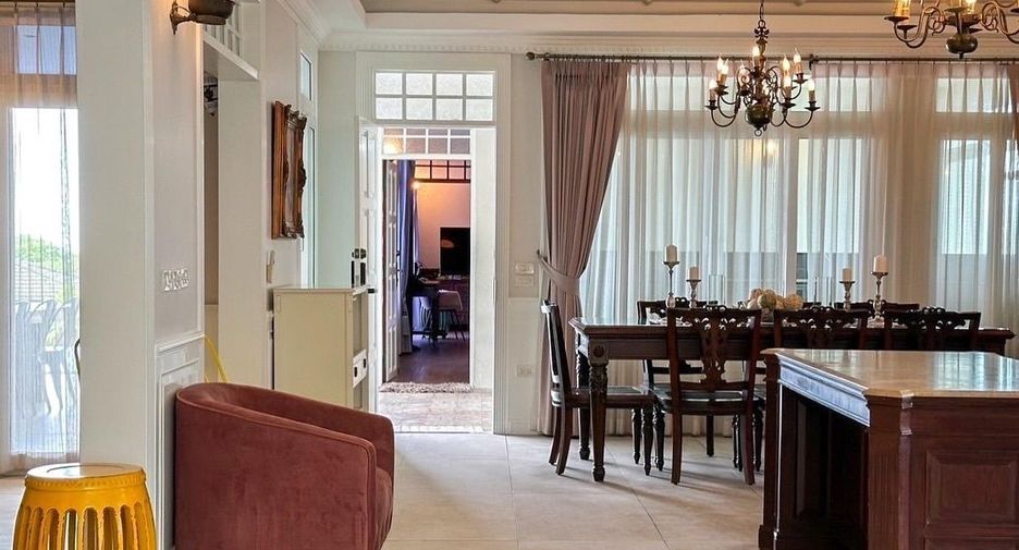 Casa en venta y en alquiler de 5 habitaciones en Bang Lamung, Chonburi