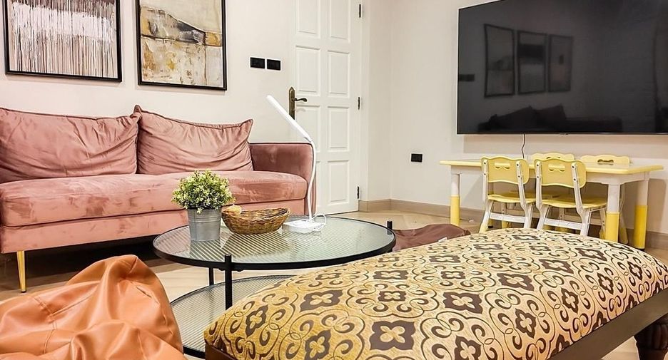 Casa en venta y en alquiler de 5 habitaciones en Bang Lamung, Chonburi