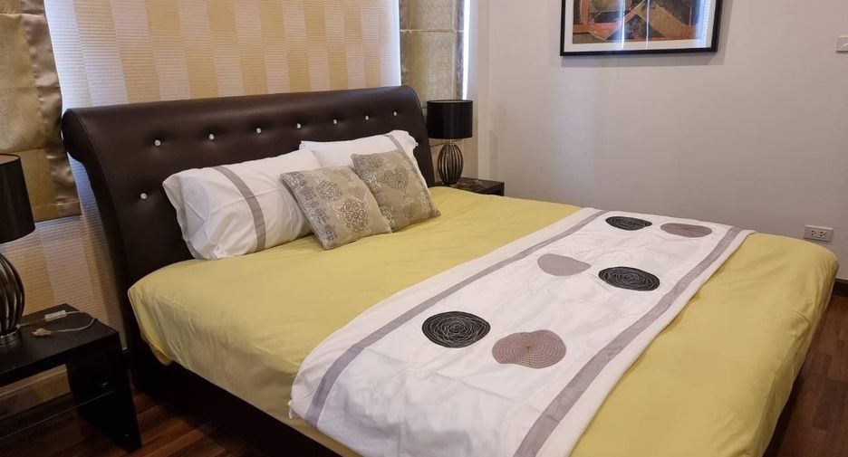 Casa en alquiler de 3 habitaciones en Bang Lamung, Chonburi