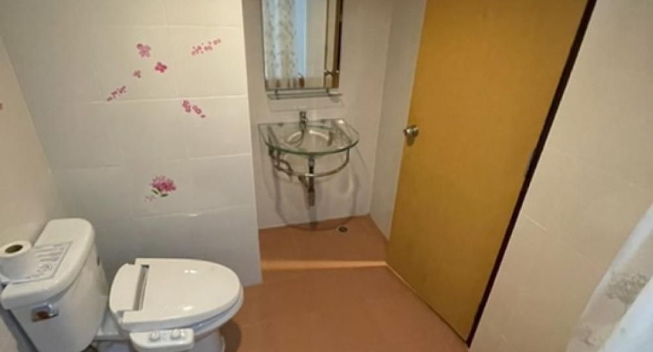 À vendre studio condo à Si Racha, Chonburi
