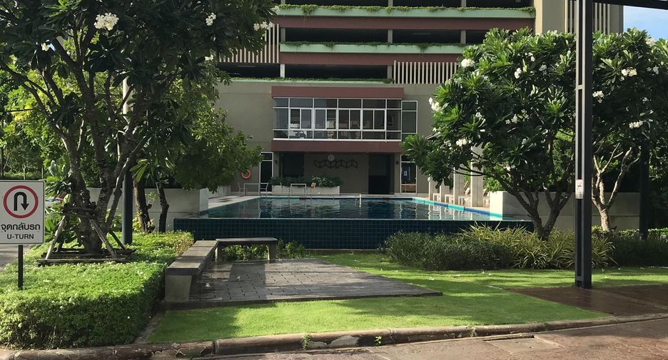 For sale 1 bed condo in Taling Chan, Bangkok