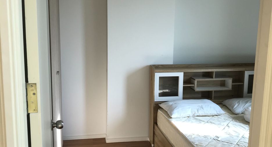 For sale 1 bed condo in Taling Chan, Bangkok