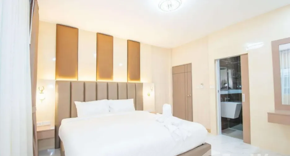 For rent 4 bedrooms villa in Bang Lamung, Chonburi