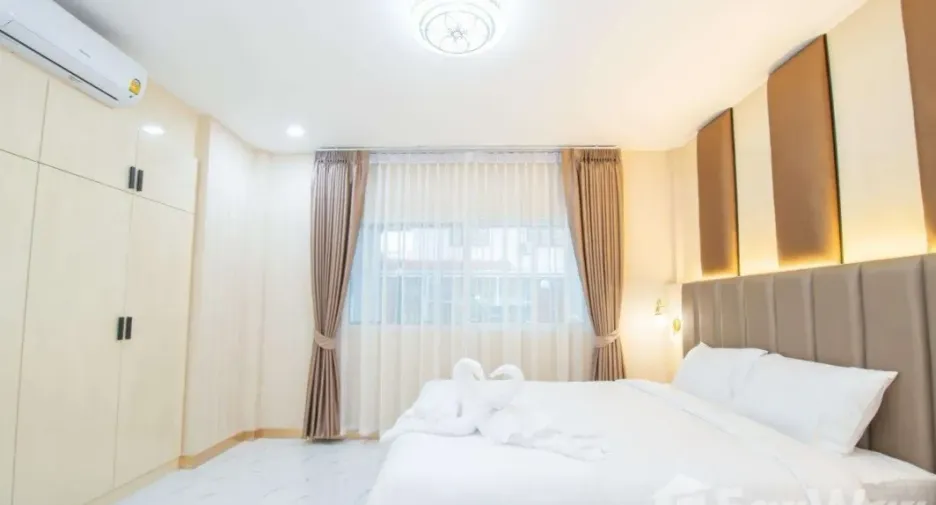 For rent 4 bedrooms villa in Bang Lamung, Chonburi