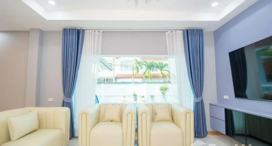 For rent 4 bedrooms villa in Bang Lamung, Chonburi