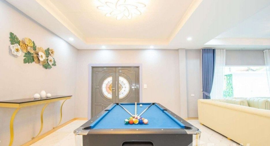 For rent 4 bedrooms villa in Bang Lamung, Chonburi