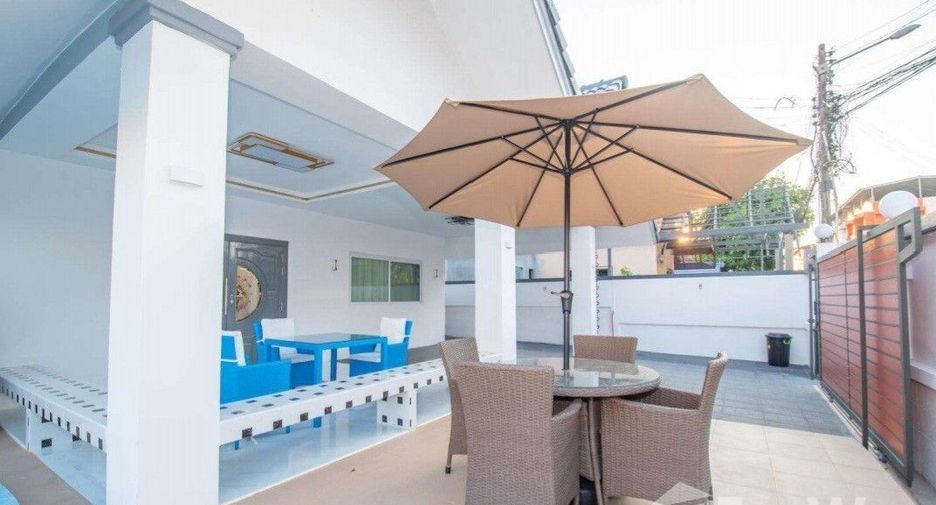 For rent 4 bedrooms villa in Bang Lamung, Chonburi