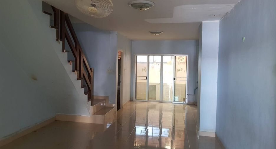 Reihenhaus zur Miete mit 2 Zimmer in Lam Luk Ka, Pathum Thani