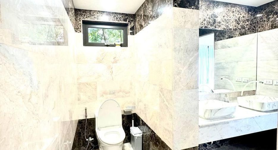 Villa en venta de 7 habitaciones en Thalang, Phuket