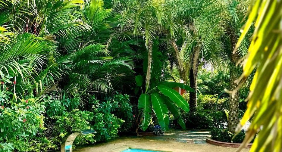 Villa en venta de 7 habitaciones en Thalang, Phuket