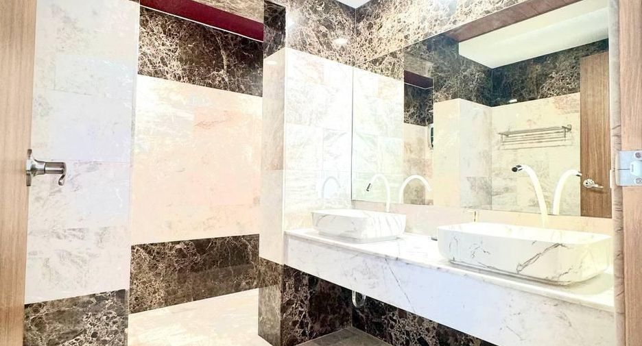 Villa en venta de 7 habitaciones en Thalang, Phuket