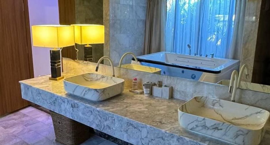 Villa en venta de 7 habitaciones en Thalang, Phuket