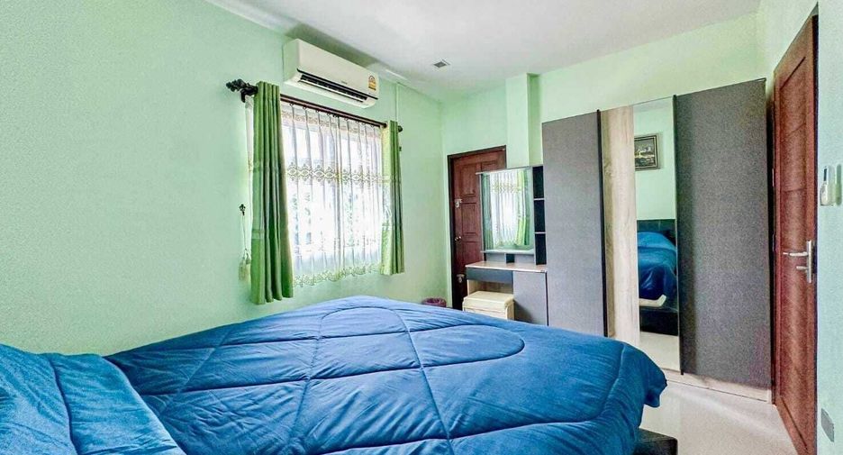 Villa en alquiler de 3 habitaciones en Bang Lamung, Chonburi