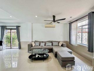 For rent 3 bedrooms villa in Bang Lamung, Chonburi