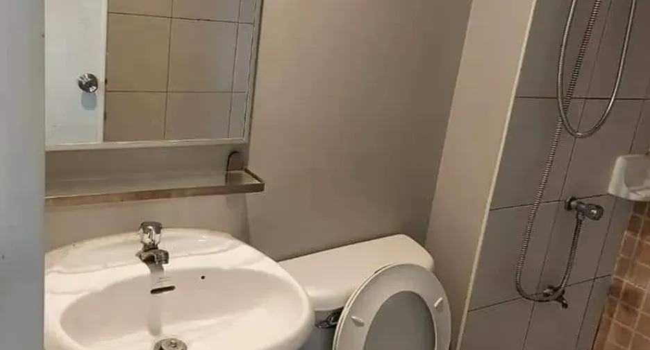 For sale 1 bed condo in Lat Krabang, Bangkok