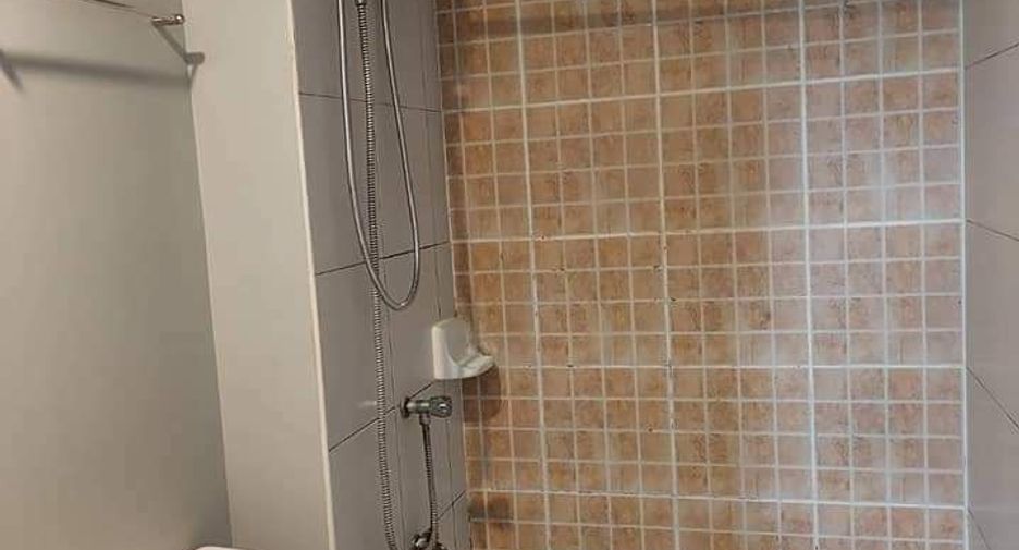 For sale 1 bed condo in Lat Krabang, Bangkok