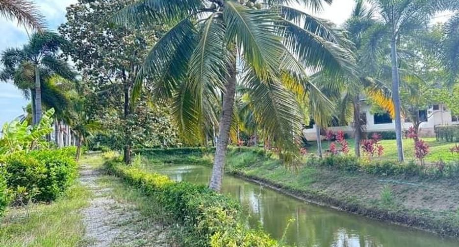 À vendre 5 chambres maison à Mueang Nakhon Pathom, Nakhon Pathom