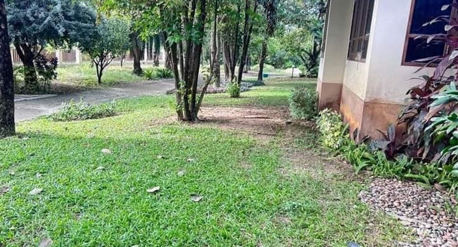 出售 5 卧室 独立屋 在 Mueang Nakhon Pathom, Nakhon Pathom
