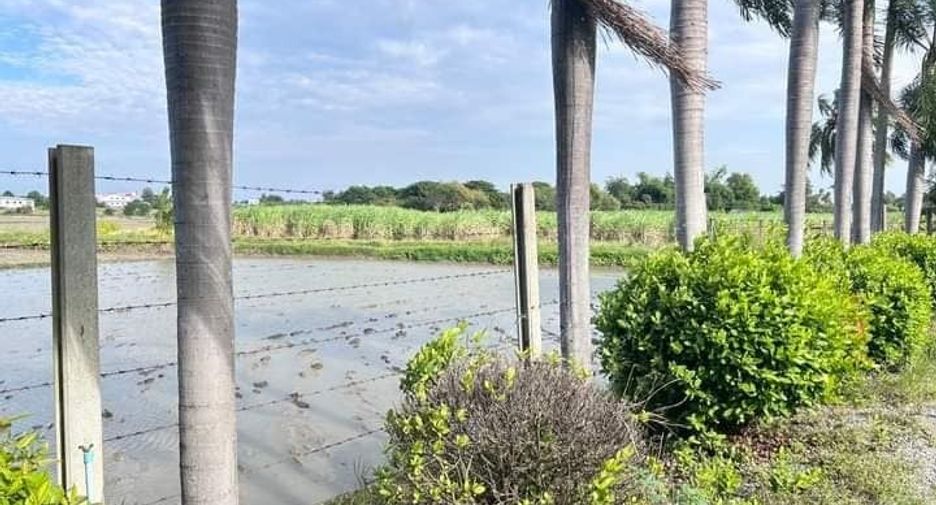 出售 5 卧室 独立屋 在 Mueang Nakhon Pathom, Nakhon Pathom