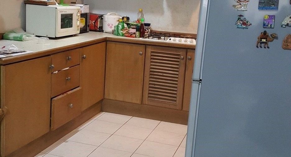 For sale 2 bedrooms townhouse in Bang Khen, Bangkok