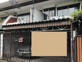 出售 2 卧室 联排别墅 在 Bang Khen, 曼谷