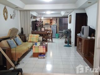 出售 2 卧室 联排别墅 在 Bang Khen, 曼谷