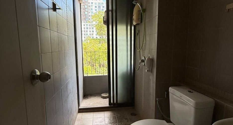 À vendre et à louer studio condo à Suan Luang, Bangkok