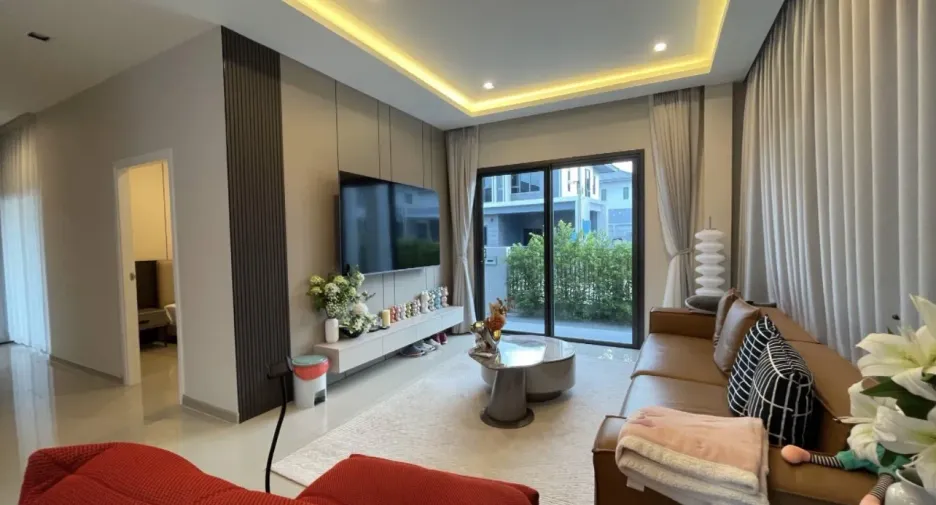 For rent 4 bedrooms house in Bang Lamung, Chonburi
