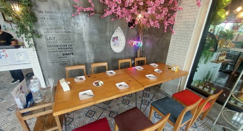 出售 5 卧室 酒店 在 Sattahip, Chon Buri