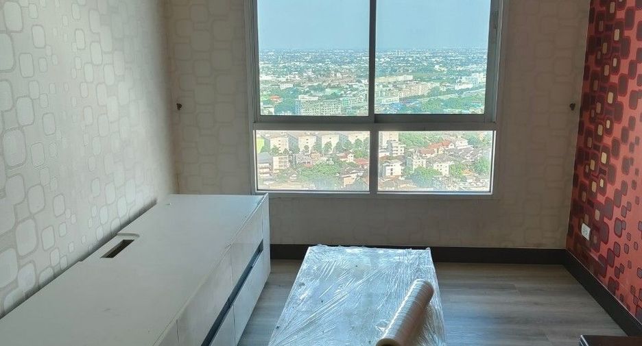 For sale 3 bedrooms condo in Bang Kapi, Bangkok