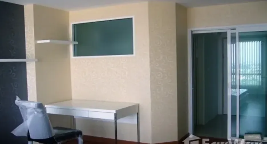 For sale 3 bedrooms condo in Bang Kapi, Bangkok