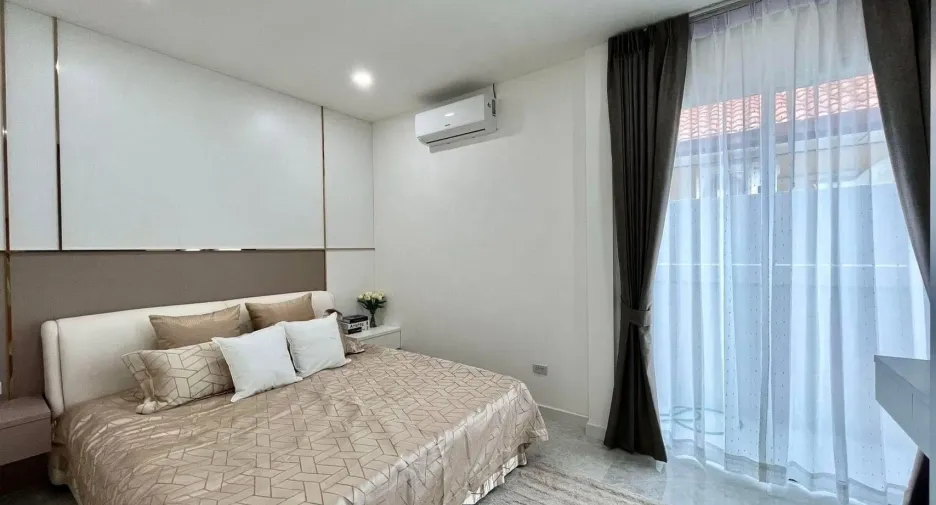 For sale 4 ベッドルーム villa in Bang Lamung, Chonburi