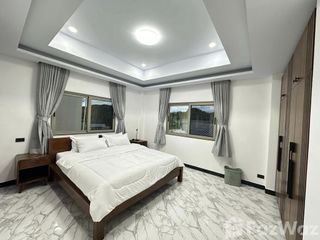 For rent 4 bedrooms house in Mueang Phuket, Phuket