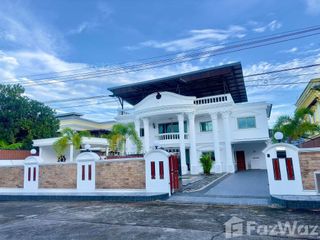 For rent 4 bedrooms house in Mueang Phuket, Phuket