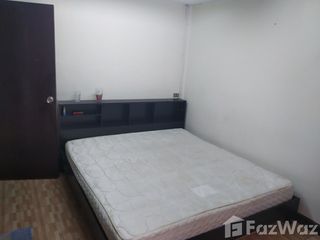 For sale 4 bedrooms townhouse in Bang Kapi, Bangkok