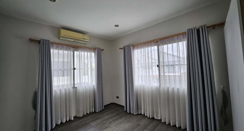 For rent 4 bedrooms house in Bang Kruai, Nonthaburi