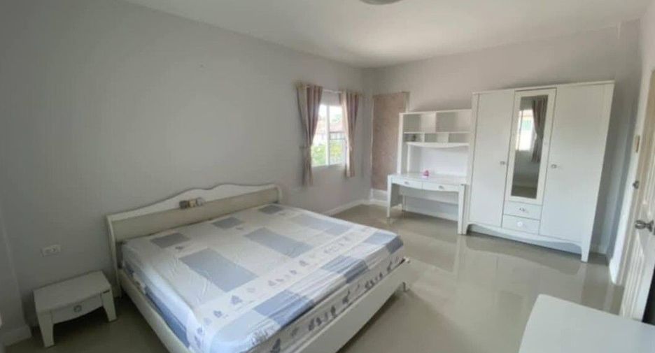 À vendre et à louer 5 chambres maison à Bang Lamung, Chonburi