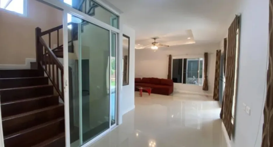 For sale and for rent 5 bedrooms house in Bang Lamung, Chonburi