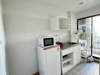 Wohnung zum Kauf mit Studio in Phra Khanong, Bangkok