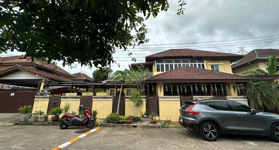 Villa zum Kauf mit 4 Zimmer in Kathu, Phuket