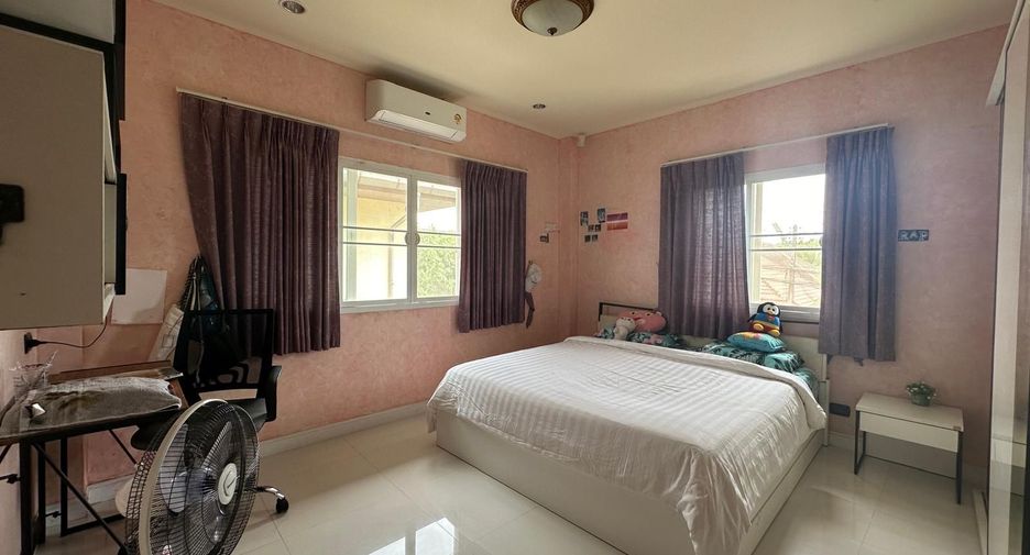 Villa zum Kauf mit 4 Zimmer in Kathu, Phuket