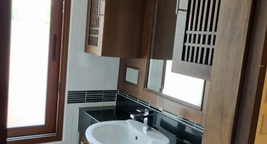 For sale 2 bedrooms condo 