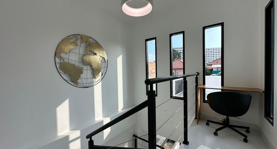 For sale 3 bedrooms villa in Bang Lamung, Chonburi
