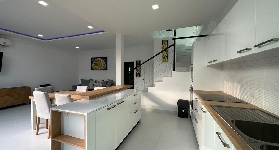 For sale 3 bedrooms villa in Bang Lamung, Chonburi