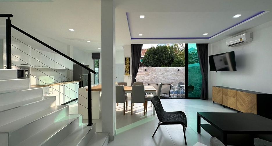For sale 3 bedrooms villa in Bang Lamung, Chonburi