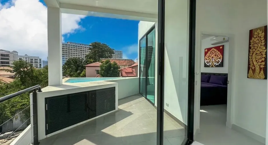 For sale 3 bedrooms villa in Bang Lamung, Chonburi