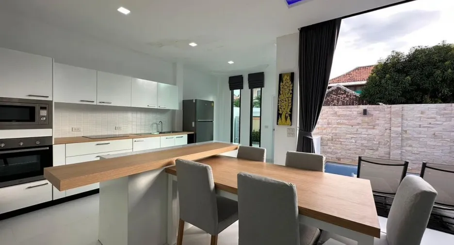 For sale 3 bedrooms villa in Bang Lamung, Chonburi