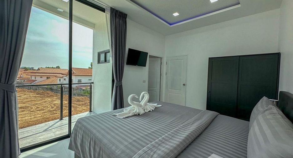 For sale 3 bedrooms villa in Bang Lamung, Chonburi